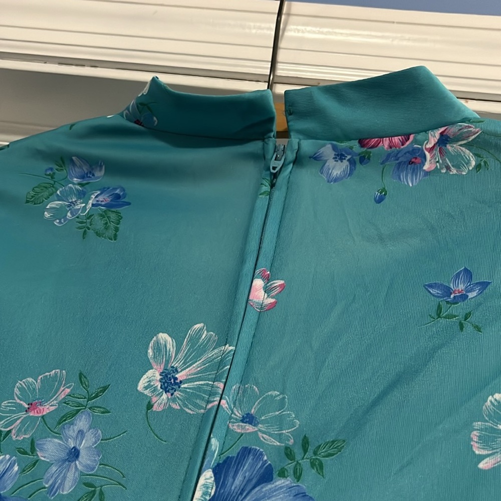 Vintage 80s Montgomery Ward blue floral v-neck dress - Picture 7 of 9